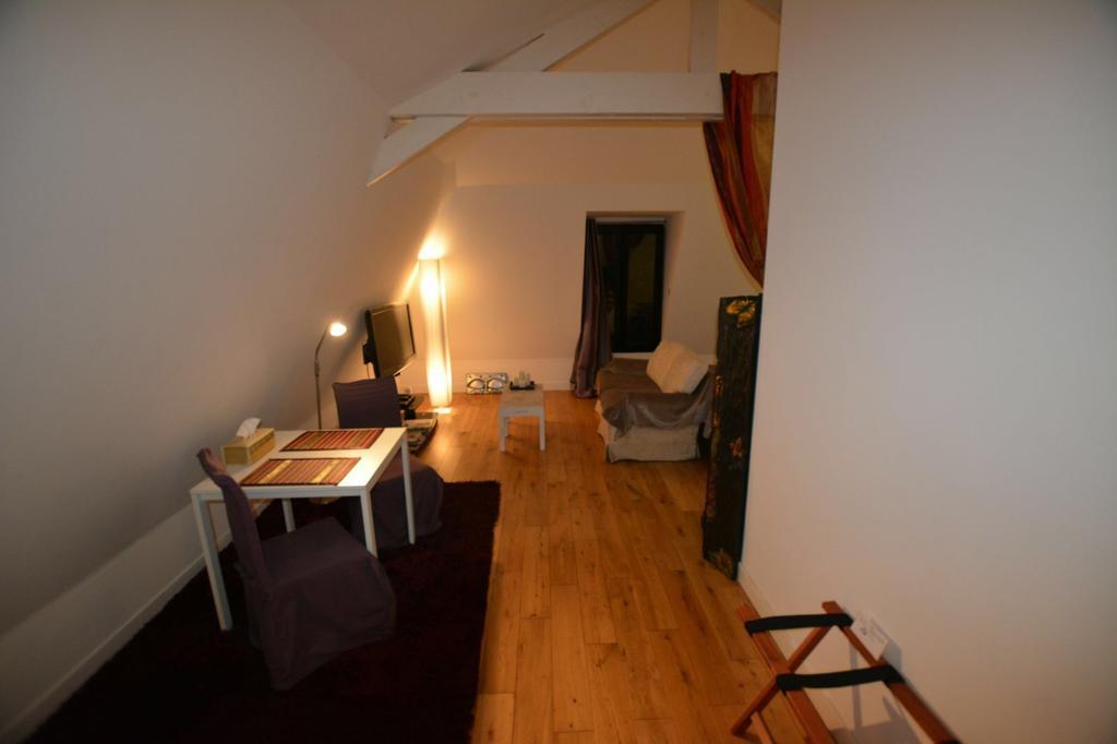 Maison D'Hotes Les Coudreaux Rueil-Malmaison Esterno foto