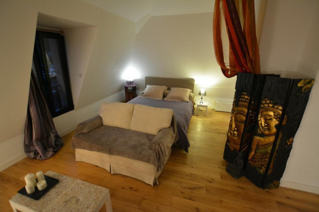 Maison D'Hotes Les Coudreaux Rueil-Malmaison Esterno foto