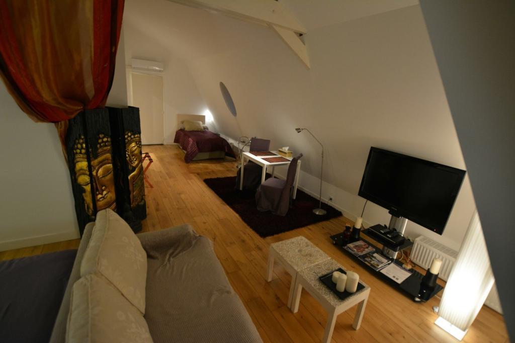 Maison D'Hotes Les Coudreaux Rueil-Malmaison Esterno foto