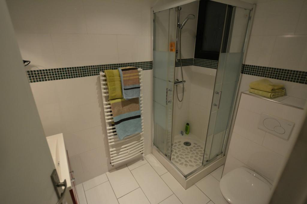Maison D'Hotes Les Coudreaux Rueil-Malmaison Esterno foto